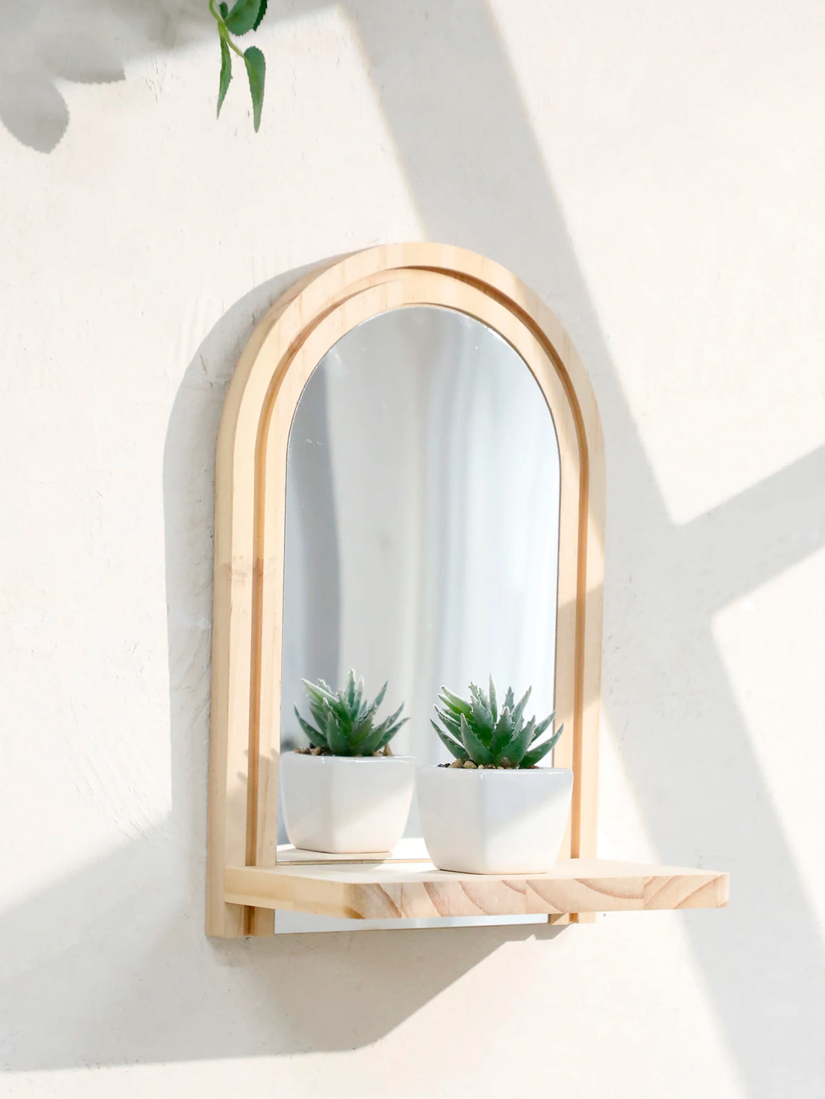 Étagère murale géométrique en bois naturel – Style bohème