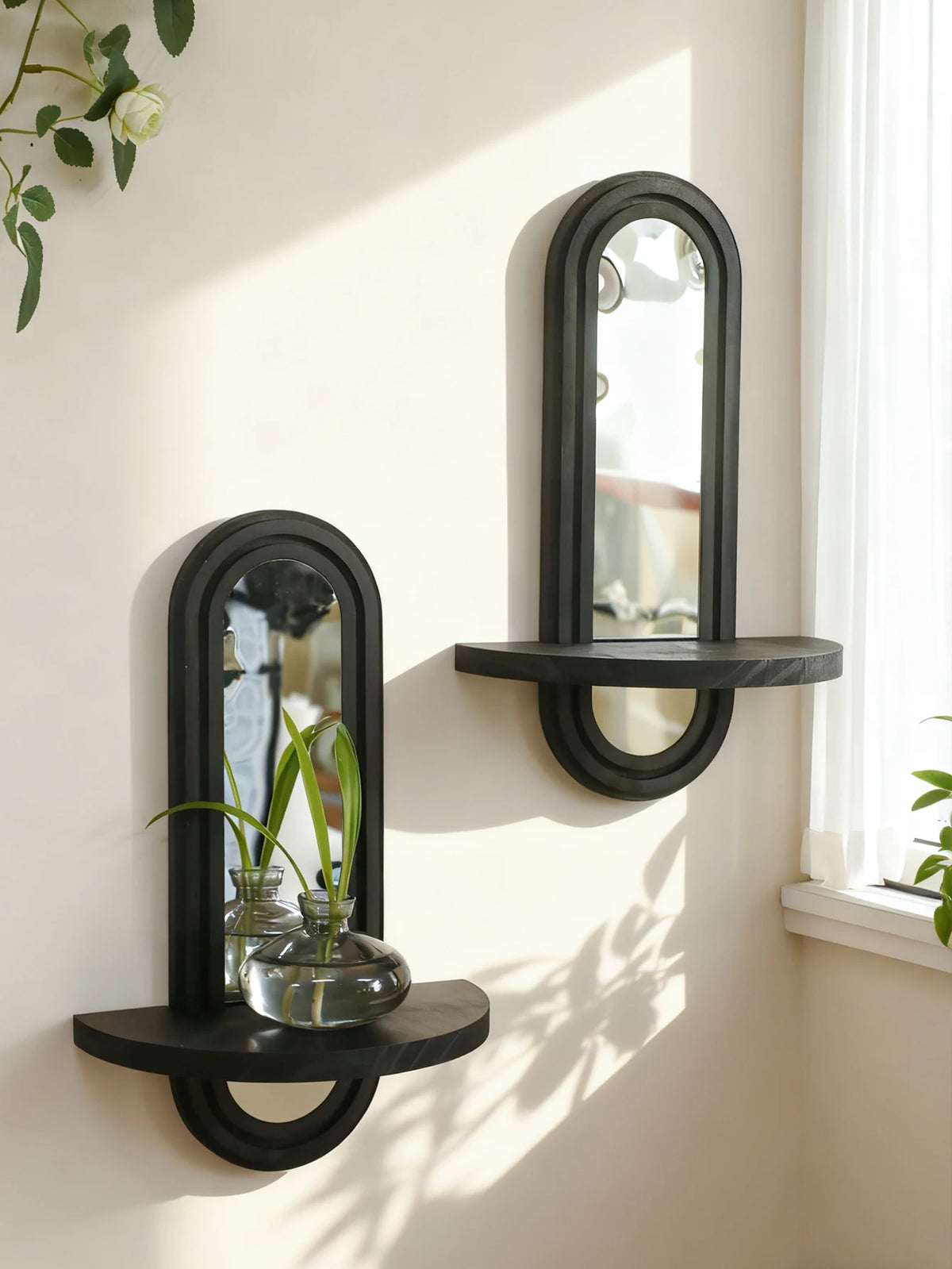 Miroir arche en bois avec étagère flottante – Esprit bohème