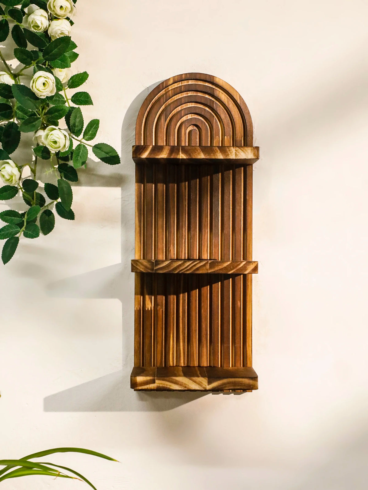 Étagère murale géométrique en bois naturel – Style bohème