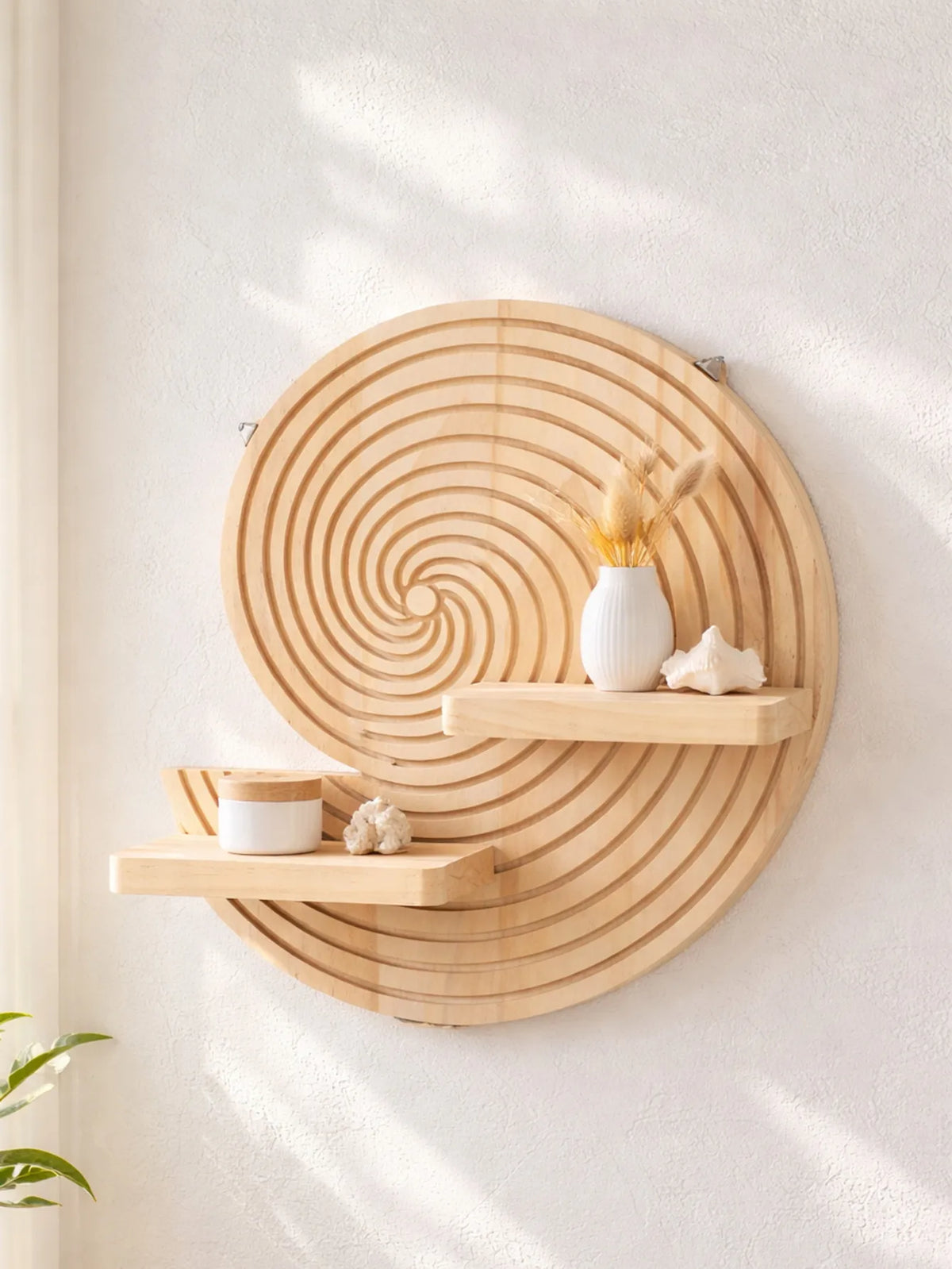 Étagère murale en bois coquillage et spirale